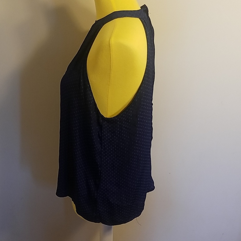 Button Back Halter Top - Picture 5 of 7